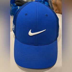 Nike Vapor Mesh Cap in Blue